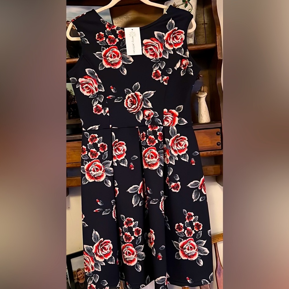 BETTY JEFFRIES Navy Blue Floral Sleeveless Pleated Dress, Size Medium, - Picture 2 of 6